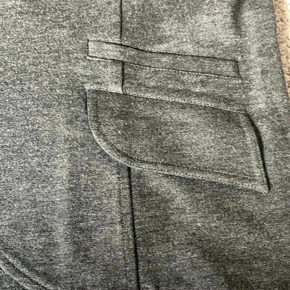 Cabi Jet Set Ponte Blazer size 10 - Picture 4 of 7